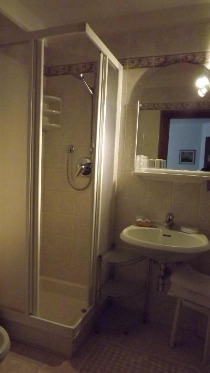 Hotel Garni Norma Madonna di Campiglio Bilik gambar