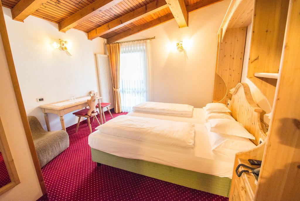 Hotel Garni Norma Madonna di Campiglio Luaran gambar