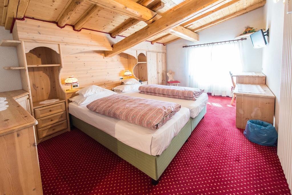 Hotel Garni Norma Madonna di Campiglio Luaran gambar