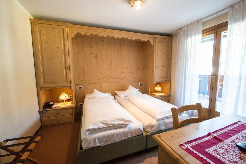 Hotel Garni Norma Madonna di Campiglio Bilik gambar