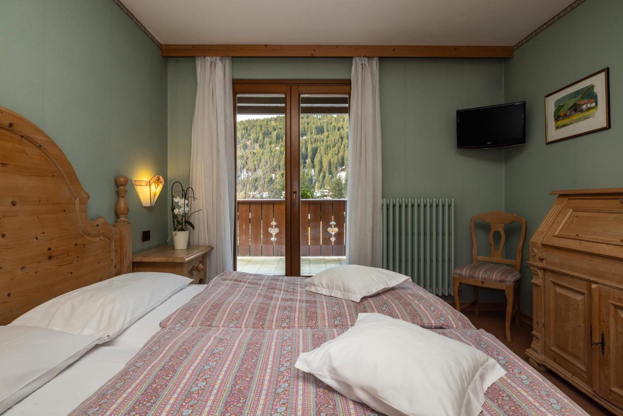 Hotel Garni Norma Madonna di Campiglio Luaran gambar