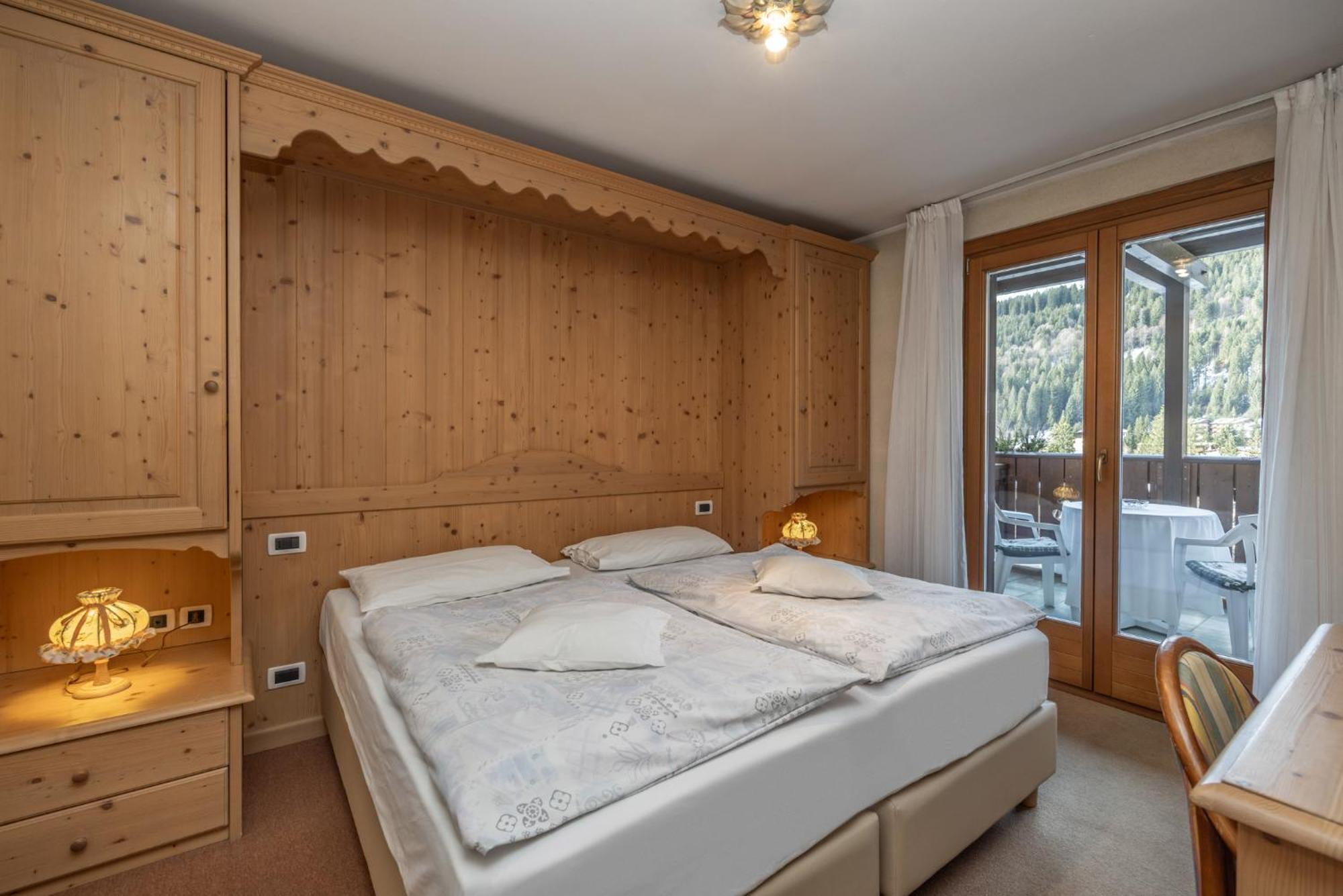 Hotel Garni Norma Madonna di Campiglio Luaran gambar