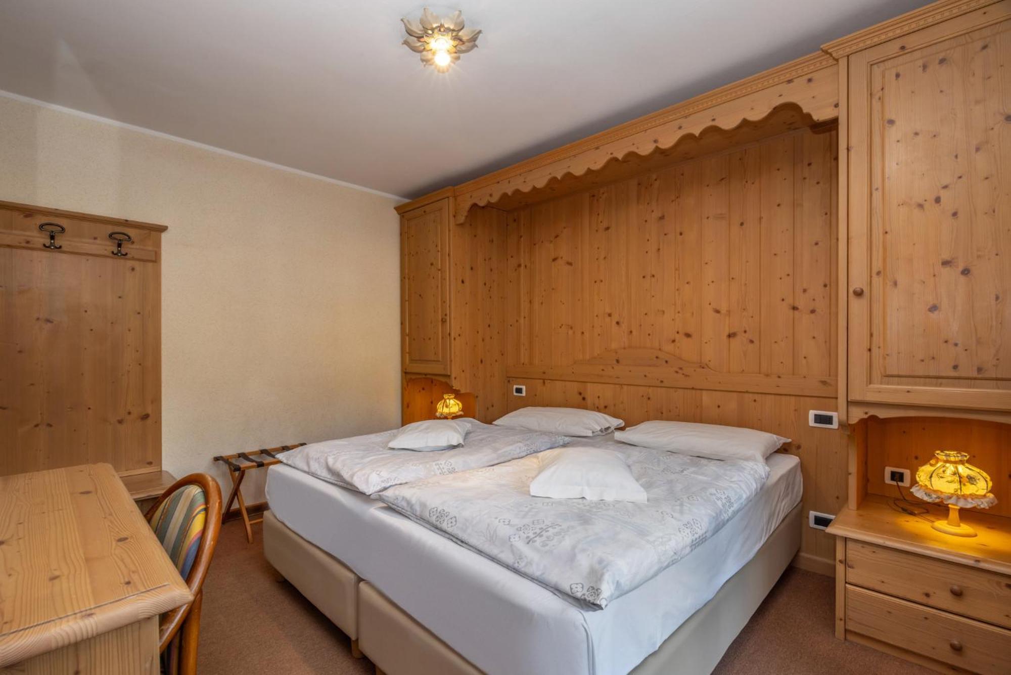 Hotel Garni Norma Madonna di Campiglio Luaran gambar